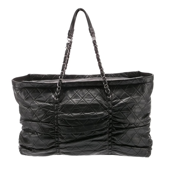 Chanel Black Quilted Lambskin Sharpei Medium East West Tote - Picture 1 of 5